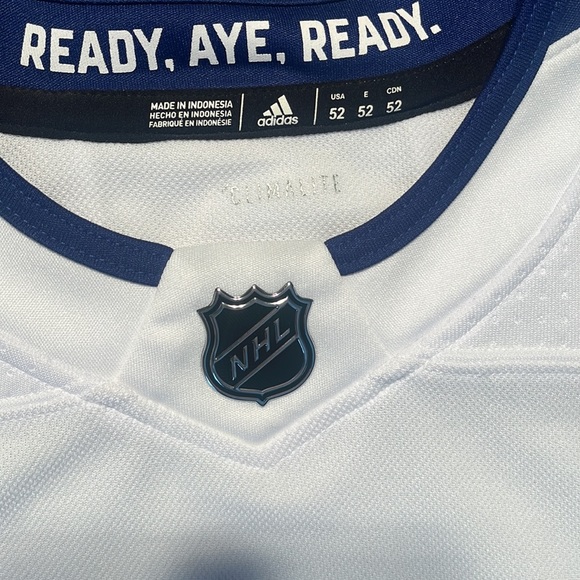 Toronto Maple Leafs Adidas Stadium Series Jersey - Picture 5 of 5
